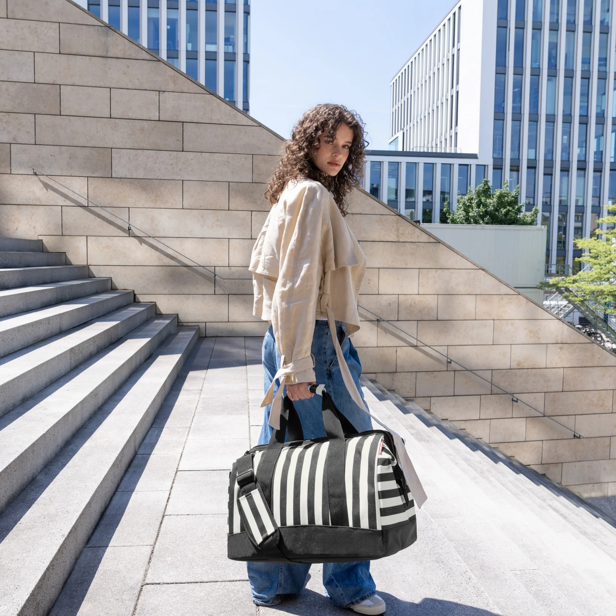 reisenthel travelling allrounder L - Reisetasche 48 cm (summerstripes black) - Image 5